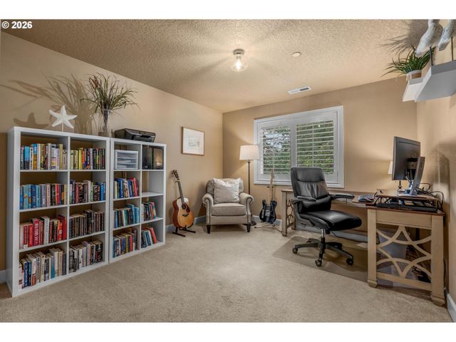 18262 Sw SANTORO Dr, Beaverton, OR 97007