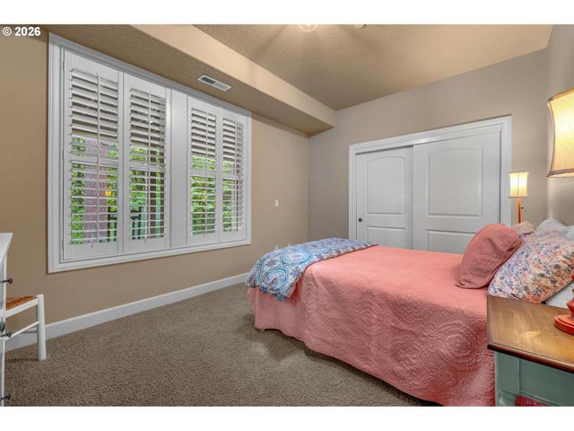 18262 Sw SANTORO Dr, Beaverton, OR 97007