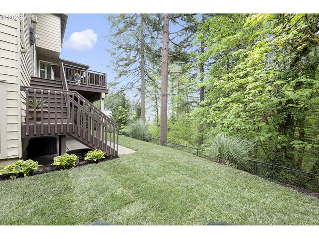 18262 Sw SANTORO Dr, Beaverton, OR 97007