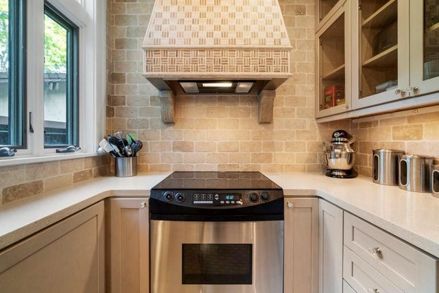 329 Park Circle, Menomonie, WI 54751