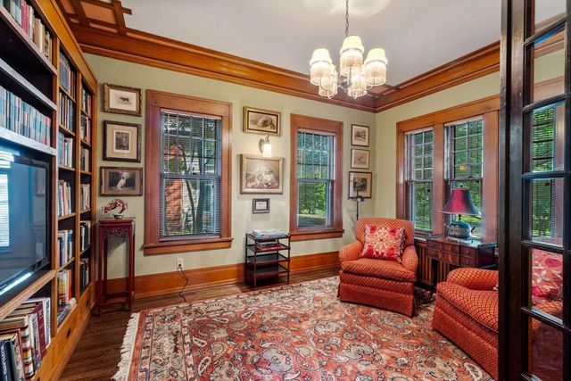 329 Park Circle, Menomonie, WI 54751