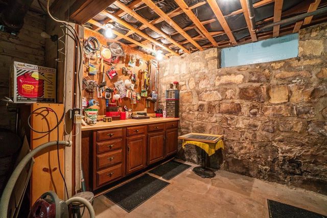 329 Park Circle, Menomonie, WI 54751