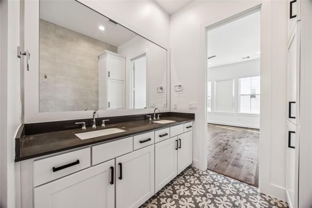 1812 W Webster Street, Houston, TX 77019