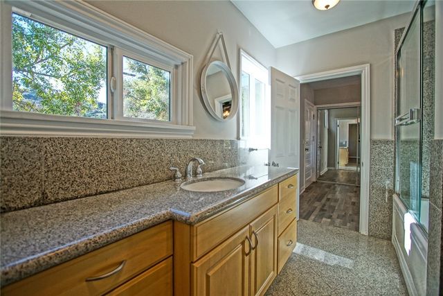 3915 Fredonia Drive, Studio City, CA 90068