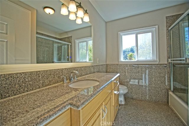 3915 Fredonia Drive, Studio City, CA 90068