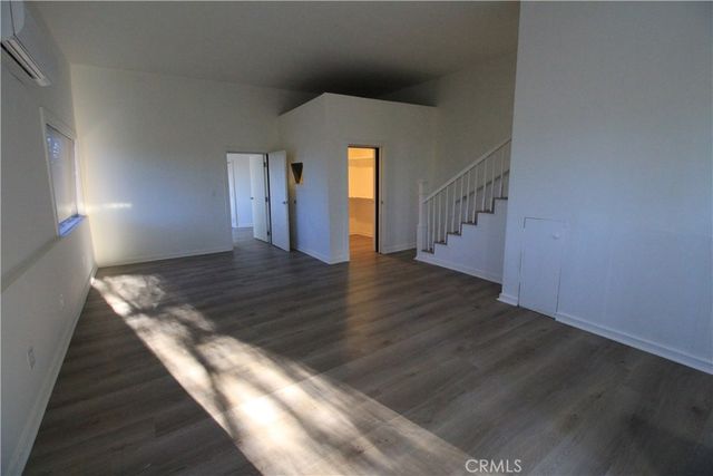 3915 Fredonia Drive, Studio City, CA 90068