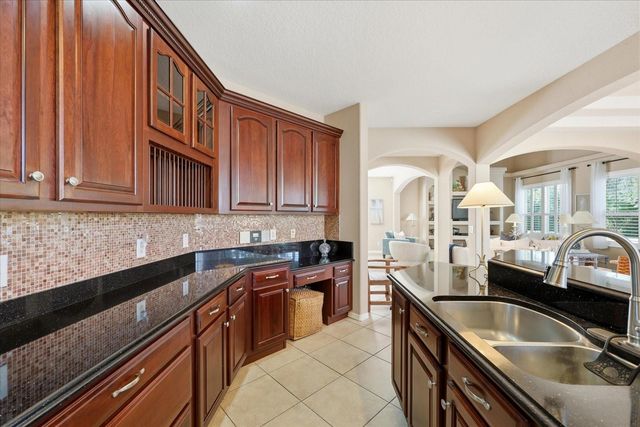 6834 GUILFORD BRIDGE DRIVE, Apollo Beach, FL 33572