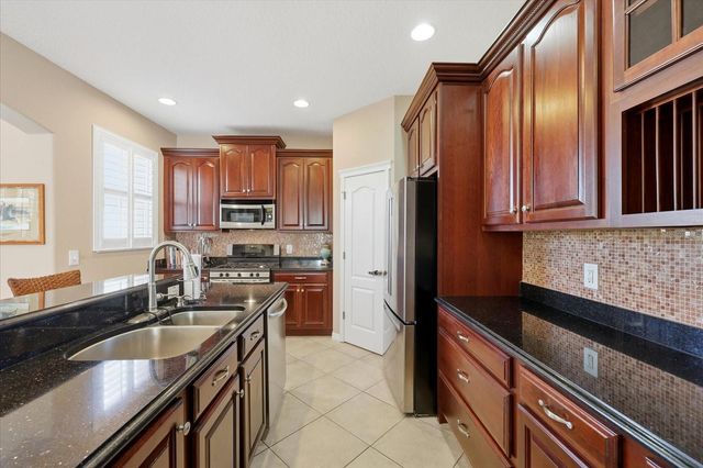 6834 GUILFORD BRIDGE DRIVE, Apollo Beach, FL 33572