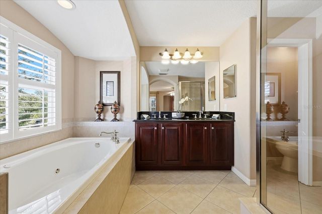 6834 GUILFORD BRIDGE DRIVE, Apollo Beach, FL 33572