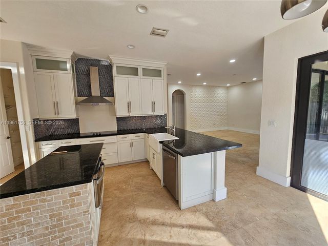 7996 SW 195th St, Cutler Bay, FL 33157