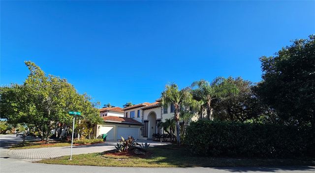 7996 SW 195th St, Cutler Bay, FL 33157