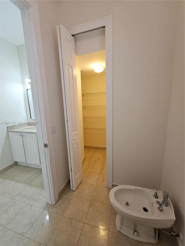 7996 SW 195th St, Cutler Bay, FL 33157