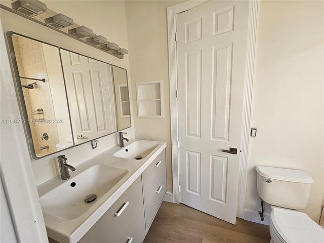 7996 SW 195th St, Cutler Bay, FL 33157