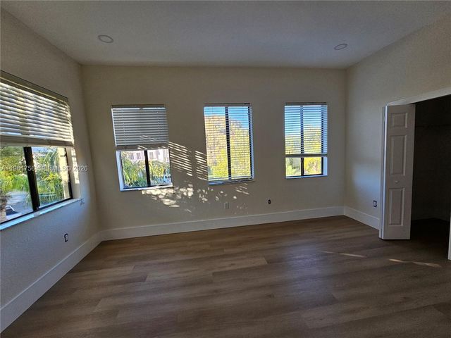 7996 SW 195th St, Cutler Bay, FL 33157