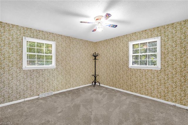 185 Frontier Drive, Kernersville, NC 27284