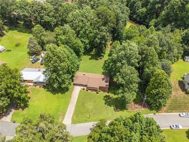 185 Frontier Drive, Kernersville, NC 27284