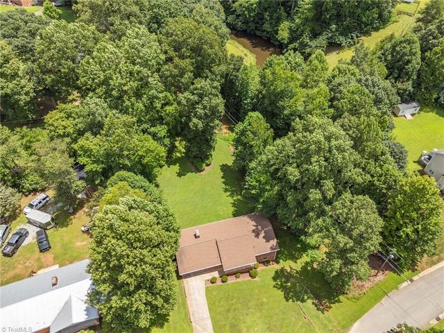 185 Frontier Drive, Kernersville, NC 27284