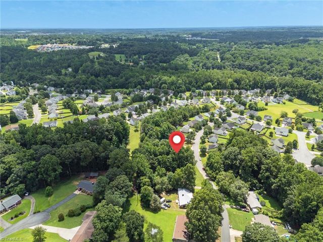 185 Frontier Drive, Kernersville, NC 27284