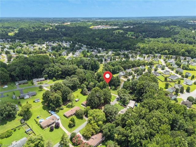 185 Frontier Drive, Kernersville, NC 27284