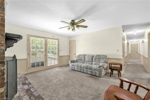 185 Frontier Drive, Kernersville, NC 27284