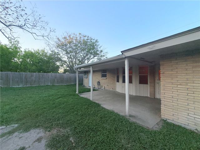 4717 S Shea Pkwy, Corpus Christi, TX 78413