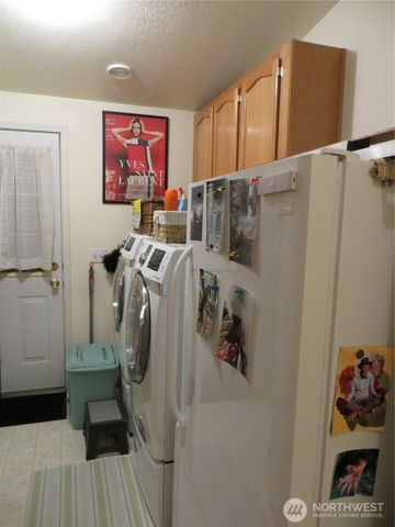 23800 SE Tiger Mountain Rd, Issaquah, WA 98207