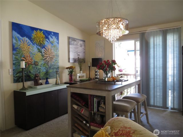 23800 SE Tiger Mountain Rd, Issaquah, WA 98207