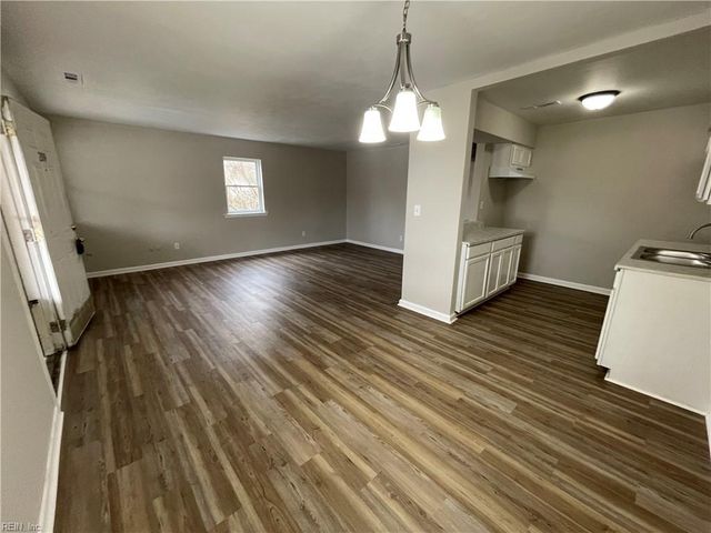 719 Marvin Ave Apt 209, Norfolk, VA 23518