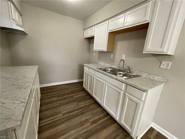 719 Marvin Ave Apt 209, Norfolk, VA 23518