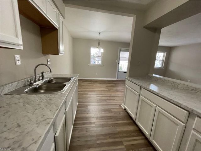 719 Marvin Ave Apt 209, Norfolk, VA 23518