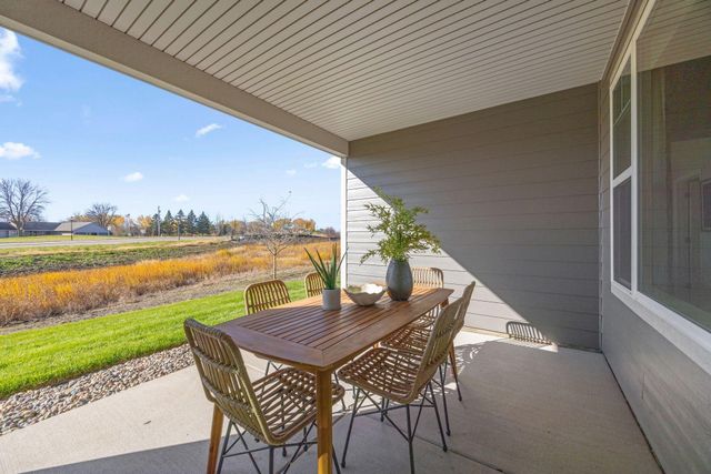 10647 Mississippi Dunes Trail S, Cottage Grove, MN 55016