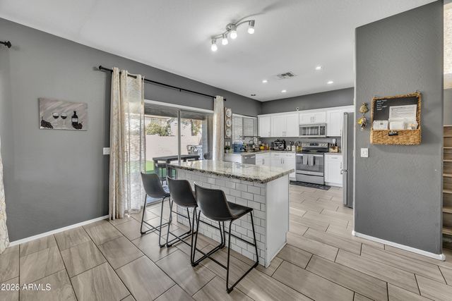 4930 W SHUMWAY FARM Road, Laveen, AZ 85339