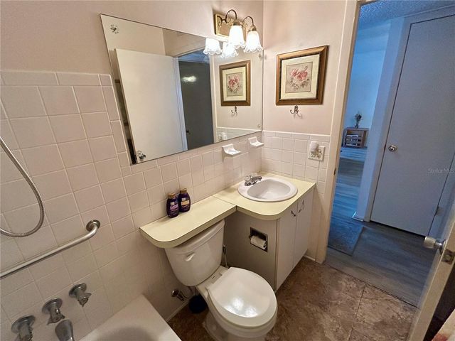 2467 FINLANDIA LANE 27, Clearwater, FL 33763
