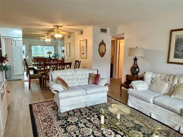 2467 FINLANDIA LANE 27, Clearwater, FL 33763