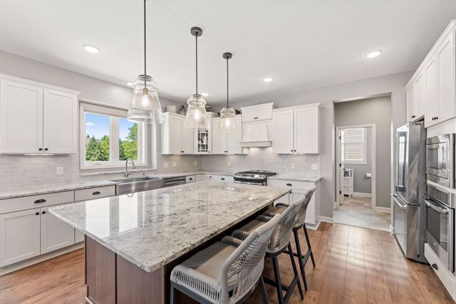 19335 Indora Trail, Lakeville, MN 55044