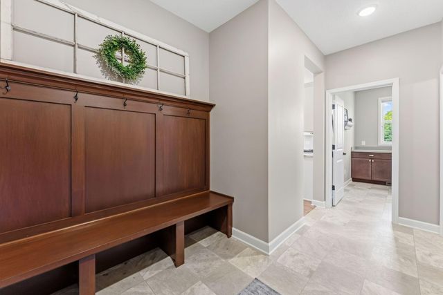 19335 Indora Trail, Lakeville, MN 55044