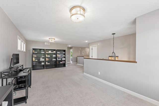 19335 Indora Trail, Lakeville, MN 55044