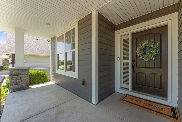 19335 Indora Trail, Lakeville, MN 55044
