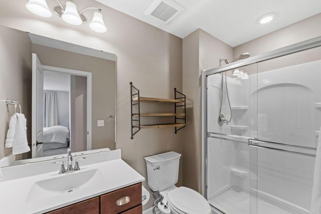 19335 Indora Trail, Lakeville, MN 55044