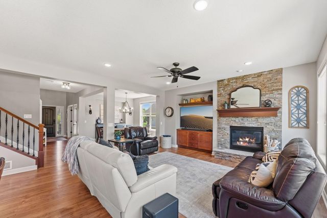 19335 Indora Trail, Lakeville, MN 55044