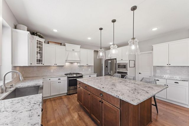 19335 Indora Trail, Lakeville, MN 55044