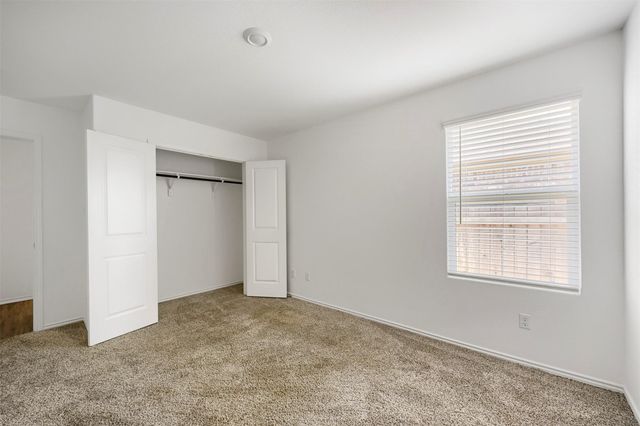 120 Milliner LOOP, Hutto, TX 78634