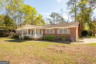 902 Stanton Avenue, Waycross, GA 31503