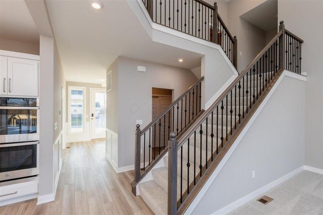 6736 Brookview Place, Hilliard, OH 43026