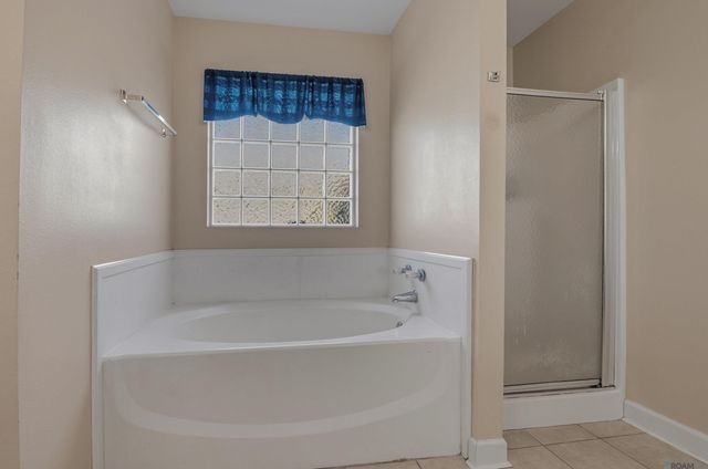 9890 Asheville Dr, Denham Springs, LA 70706
