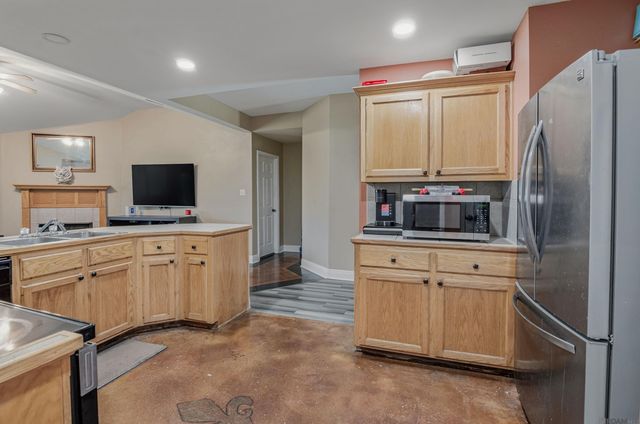 9890 Asheville Dr, Denham Springs, LA 70706
