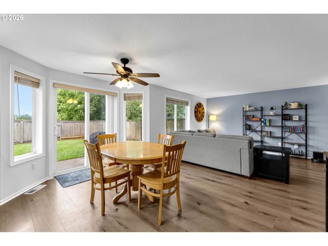 16424 Ne 45TH St, Vancouver, WA 98682