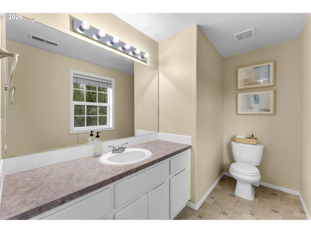 16424 Ne 45TH St, Vancouver, WA 98682