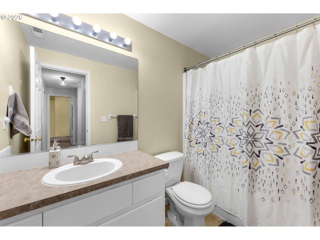 16424 Ne 45TH St, Vancouver, WA 98682