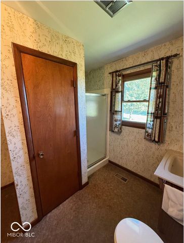 7142 W 125 Road S, Rushville, IN 46173